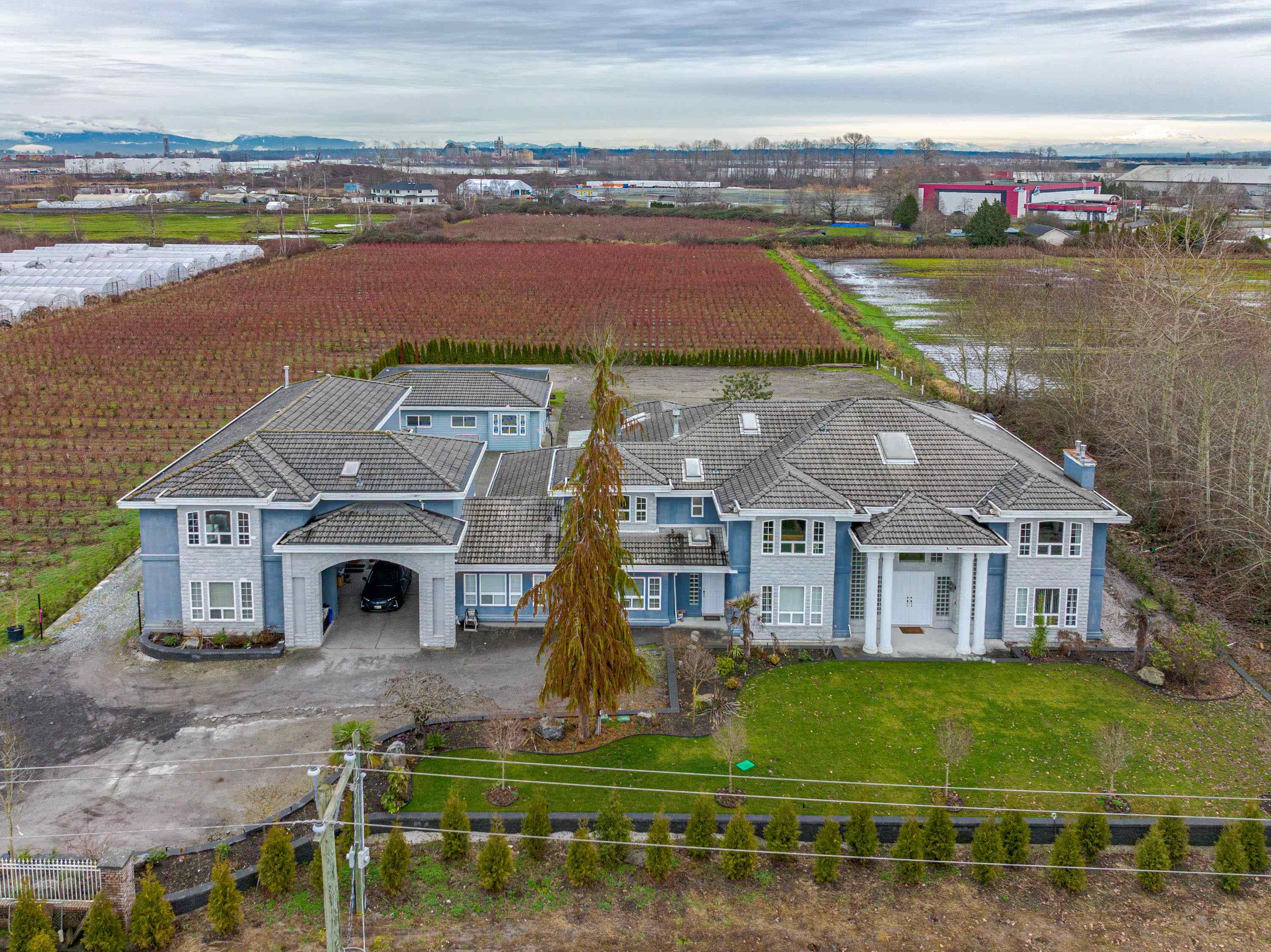 10280 No. 6 Road, Richmond, BC, V6W 1E7