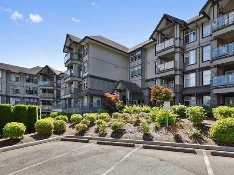 406 - 33318 E Bourquin Crescent, Abbotsford BC V2S 0A6