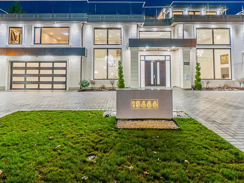 15466 Kilmore Place, Surrey BC V3S 6N3