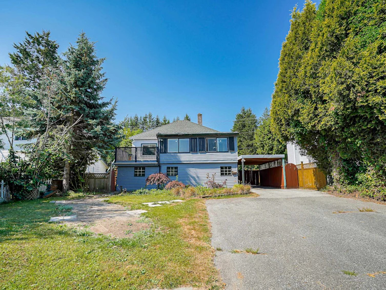 1852 King George Boulevard, Surrey, BC, V4A 5A1