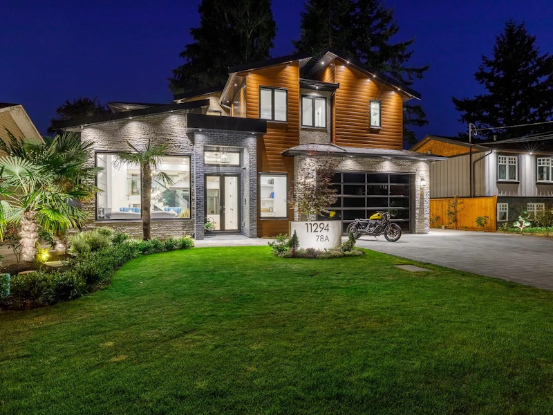11294 78a Avenue, Delta BC V4C 1P5