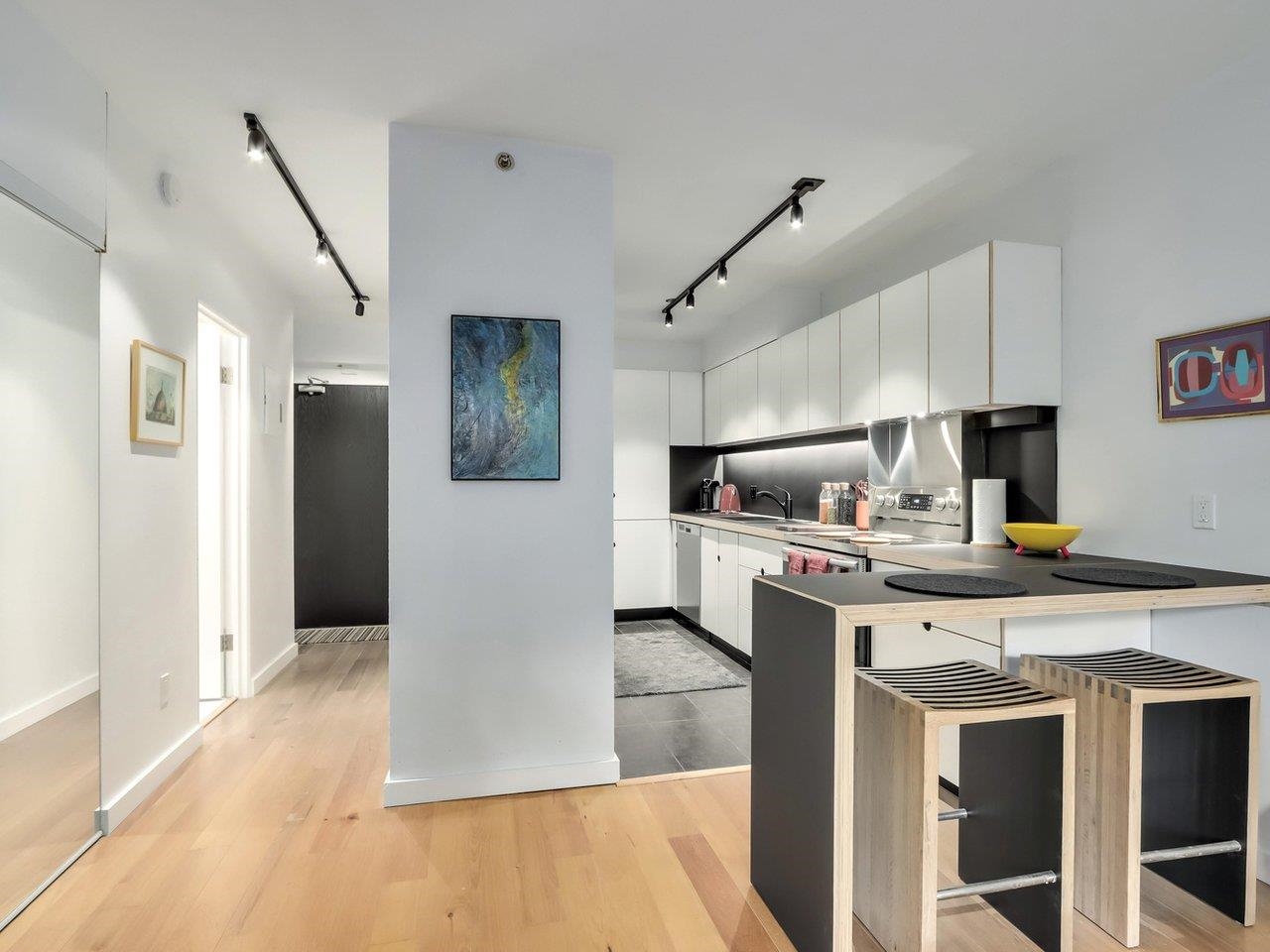 816-774 Great Northern Way, Vancouver, BC, V5T 1E5