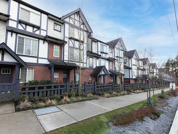13-11188 72 Avenue, Delta, BC, V4E 0A5