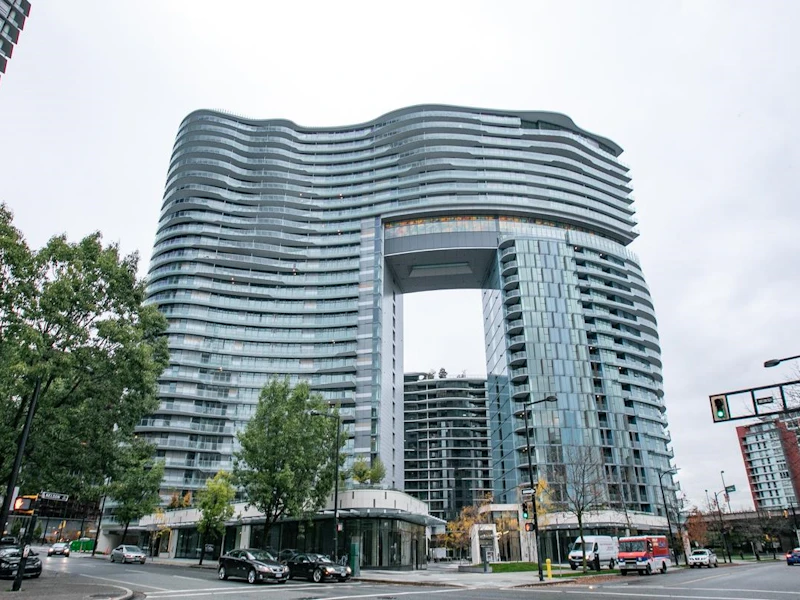 511 - 89 Nelson Street, Vancouver BC