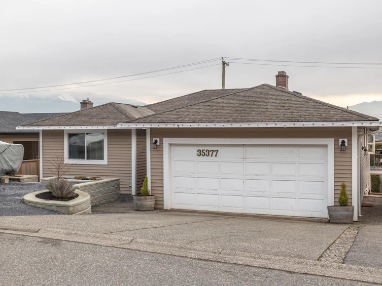 35377 Delair Road, Abbotsford, BC, V3G 2C8