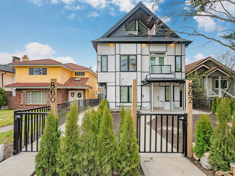 860 W 59th Avenue, Vancouver, BC, V6P 1X7