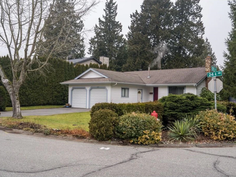 12719 24a Avenue, Surrey BC V4A 9H8