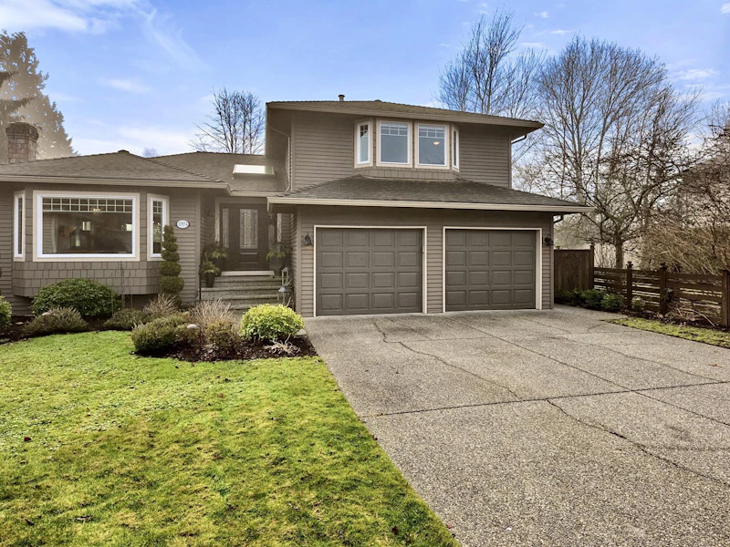 12974 19th Avenue, Surrey BC V4A 8P2