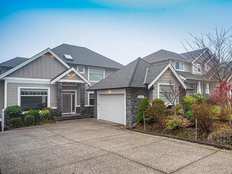 19808 69th Avenue, Langley BC V2Y 3A9