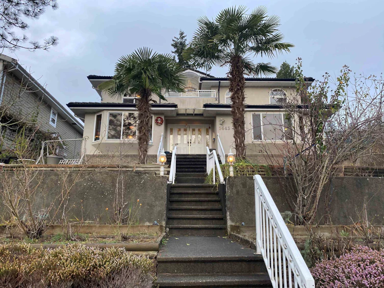 5643 Patrick Street, Burnaby, BC, V5J 3B4