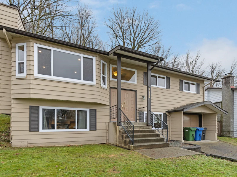 35118 Mckee Road, Abbotsford BC V2S 5S1