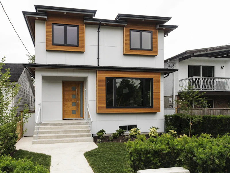 779 E 30th Avenue, Vancouver BC V5V 2V8