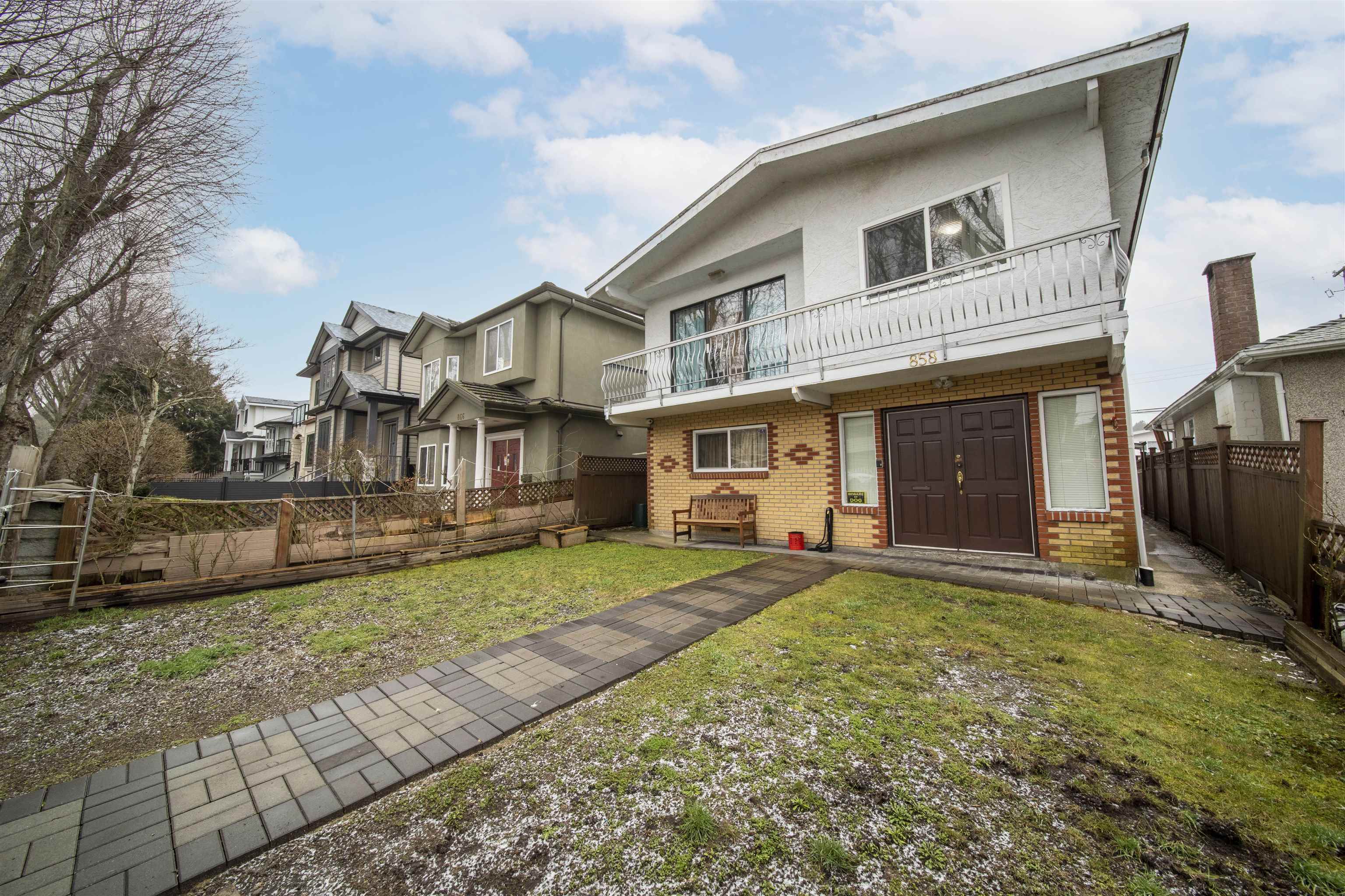 858 E 38th Avenue, Vancouver, BC, V5W 1J3