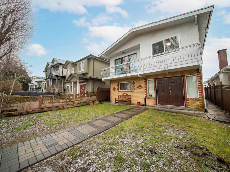 858 E 38th Avenue, Vancouver BC V5W 1J3