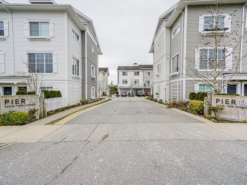 33 - 16228 16th Avenue, Surrey BC V4A 1S7