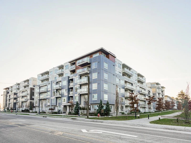 101 - 10603 140th Street, Surrey BC