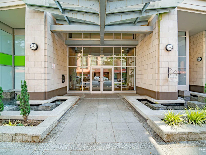 603 - 2978 Glen Drive, Coquitlam BC V3B 0C3