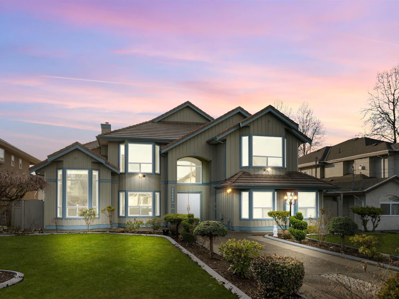 12222 74a Avenue, Surrey BC V3W 2S3