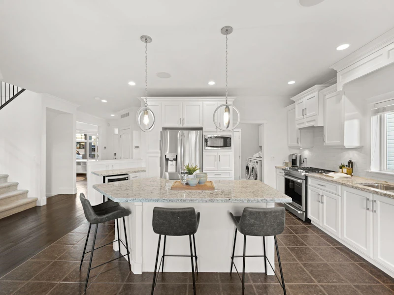 7077 179th Street, Surrey BC V3S 7A3