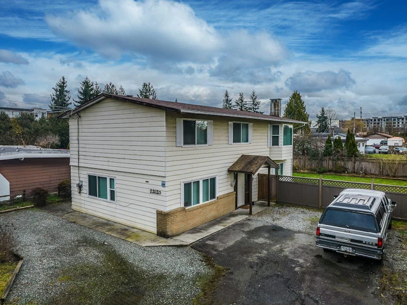 22620 121st Avenue, Maple Ridge BC V2X 3T4