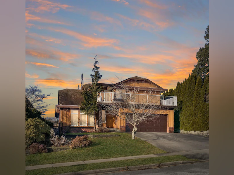 817 Celestial Place, Gibsons BC