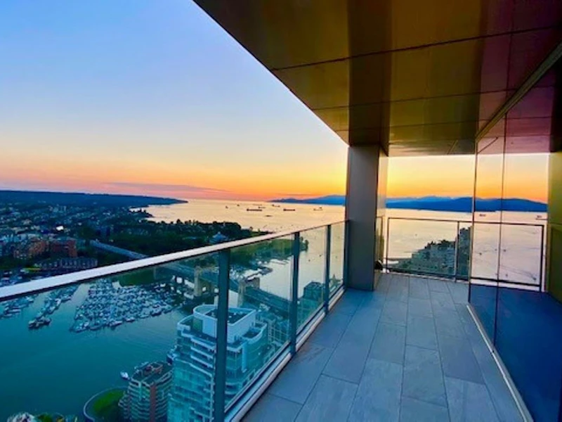 5201 - 1480 Howe Street, Vancouver BC