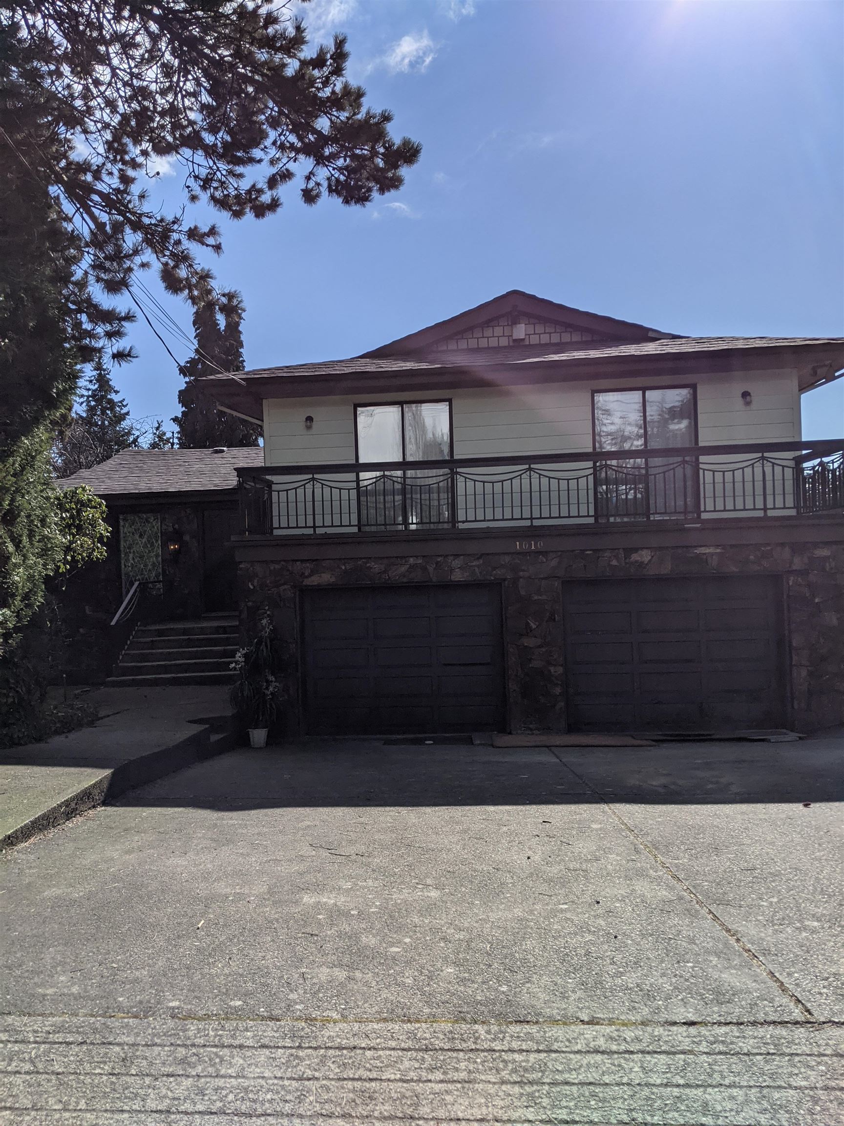 1010 W 54th Avenue, Vancouver, BC, V6P 1N1