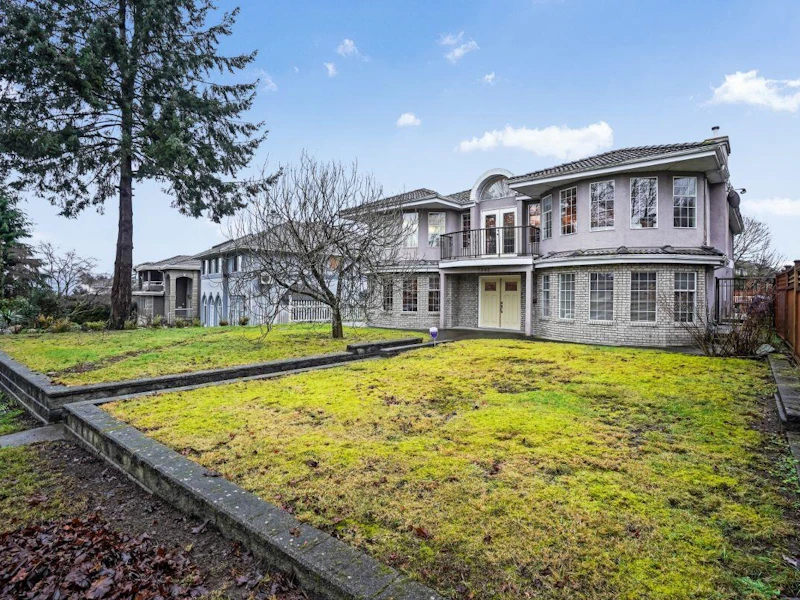 7562 Cariboo Road, Burnaby BC V3N 4A9