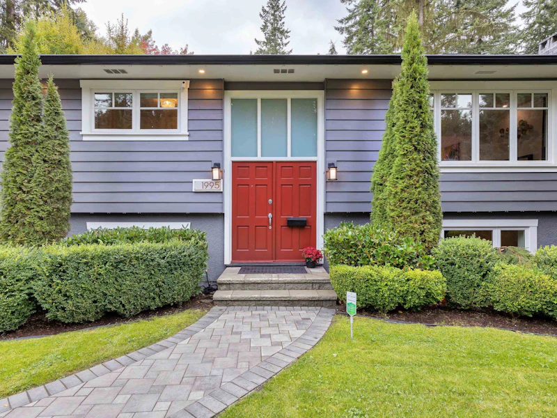 1995 Hyannis Drive, North Vancouver BC V7H 2E5