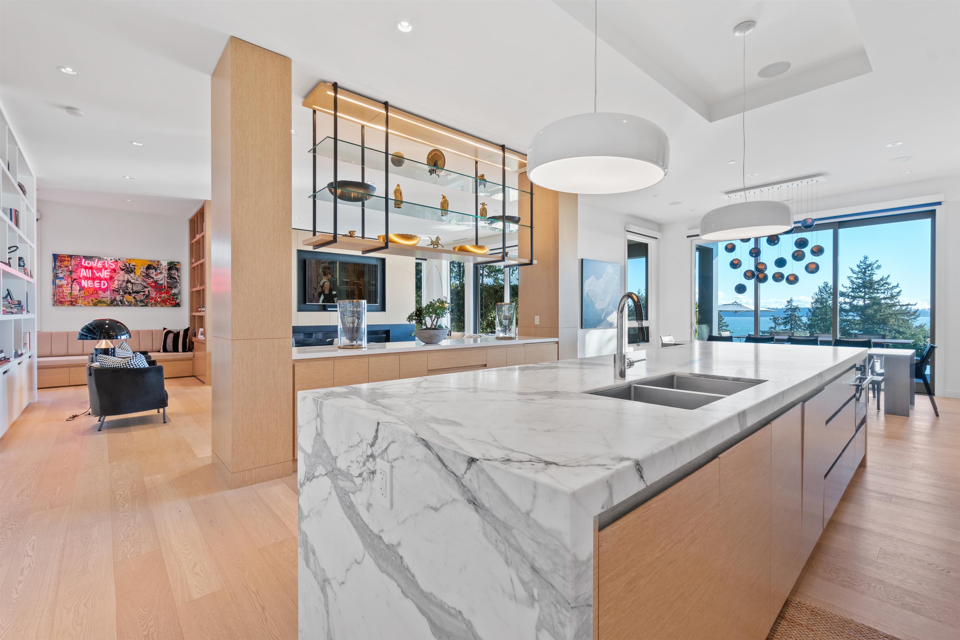 3560 Creery Avenue, West Vancouver, BC, V7V 2M1