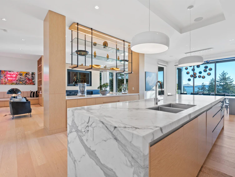 3560 Creery Avenue, West Vancouver, BC, V7V 2M1