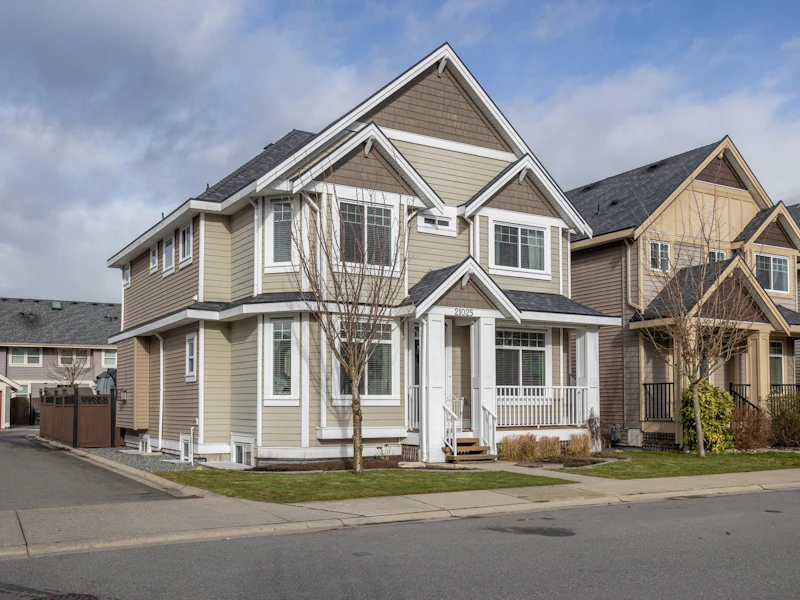 21025 77th Avenue, Langley BC V2Y 0L1