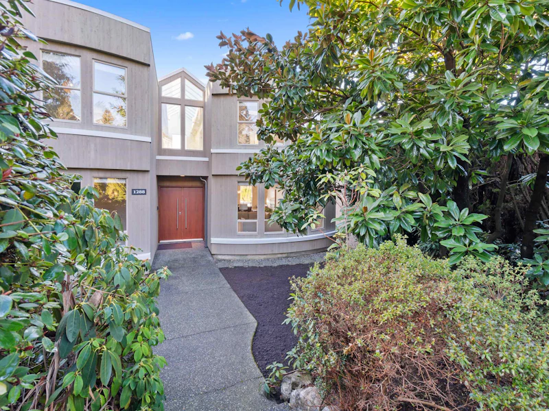 1288 Gordon Avenue, West Vancouver BC V7T 1R2
