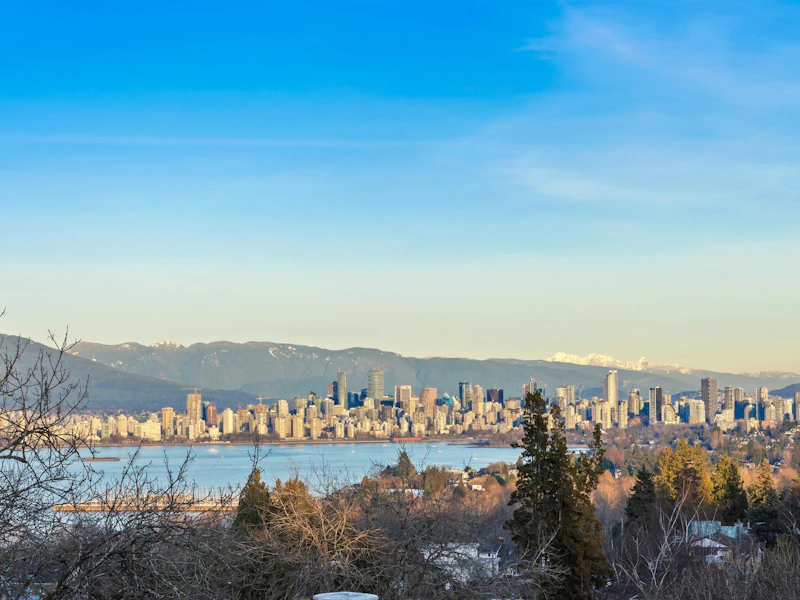 4560 W 5th Avenue, Vancouver BC V6R 1S7