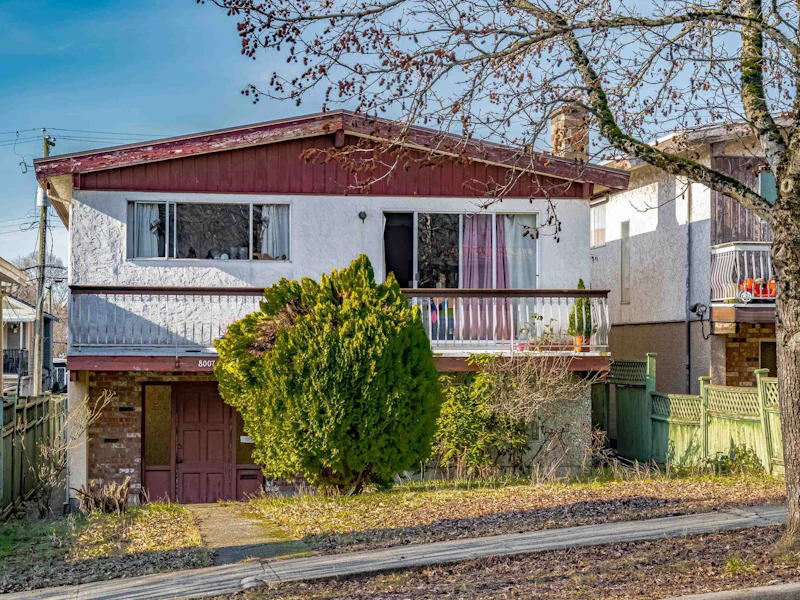 8007 Chester Street, Vancouver BC V5X 3Y5