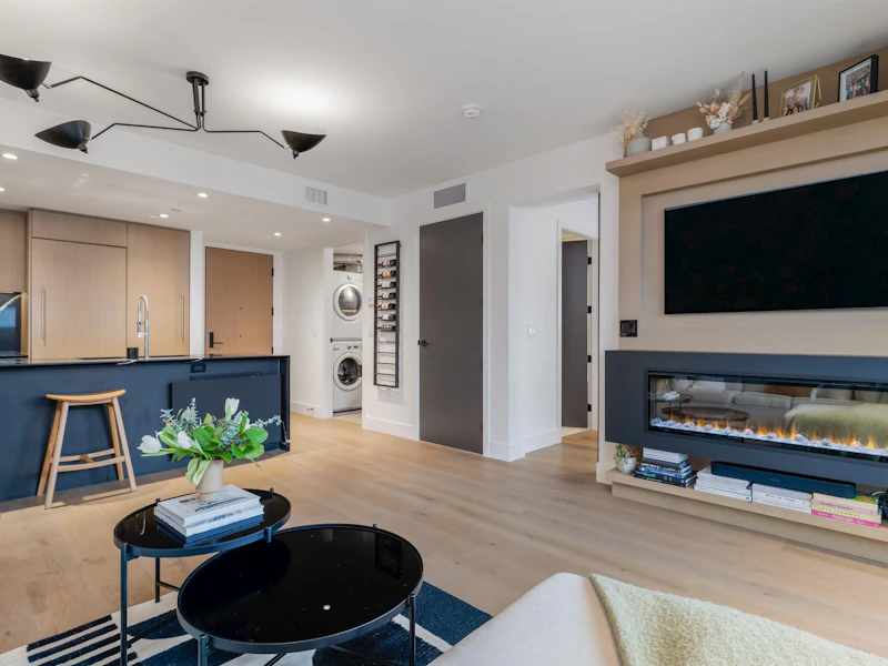305 - 5089 Quebec Street, Vancouver BC