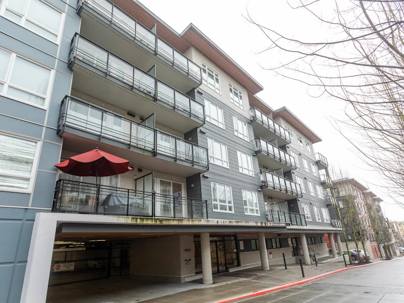 216 - 13925 Fraser Highway, Surrey BC V3T 4E6