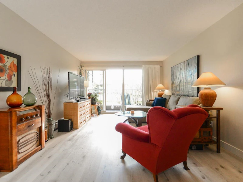 212 - 3451 Springfield Drive, Richmond BC V7E 1Z2