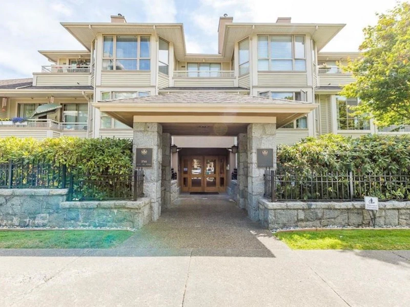 312 - 3755 W 8th Avenue, Vancouver BC V6R 1Z2