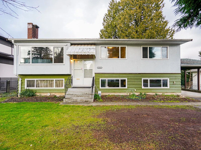 14741 111a Avenue, Surrey BC V3R 2E2