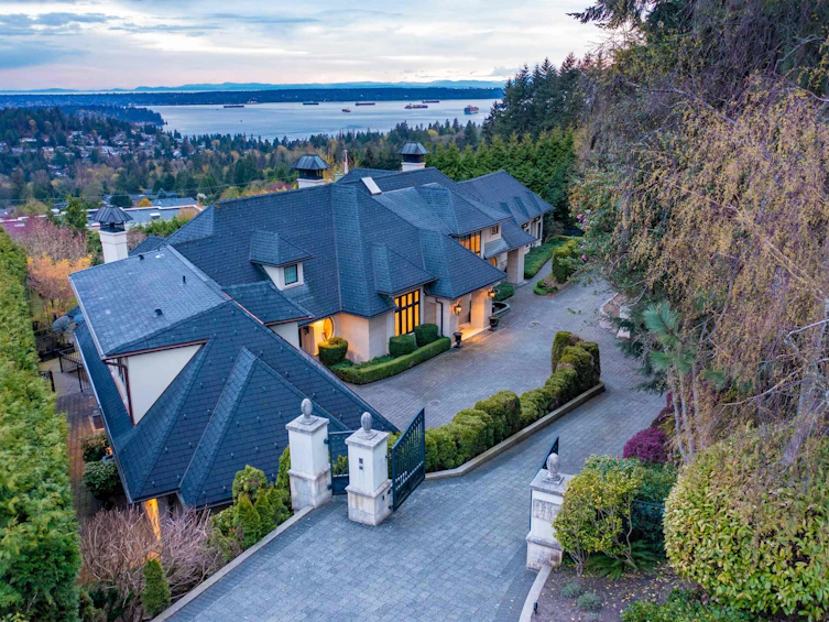 835 Eyremount Drive, West Vancouver, BC, V7S 2A8