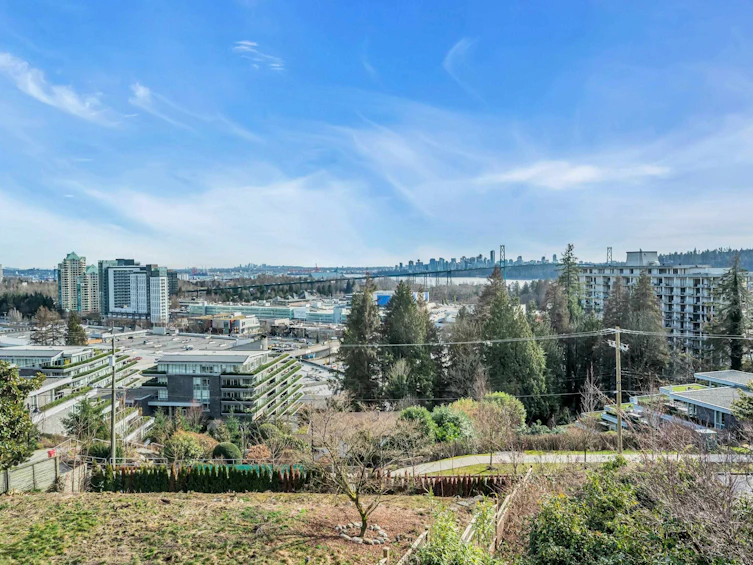 955 Duchess Avenue, West Vancouver, BC, V7T 1G8