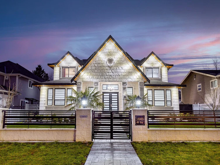 18305 60 Avenue, Surrey, BC, V3S 1V7