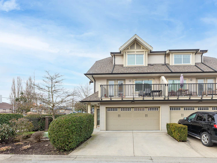 1-8358 121a Street, Surrey, BC, V3W 1T6