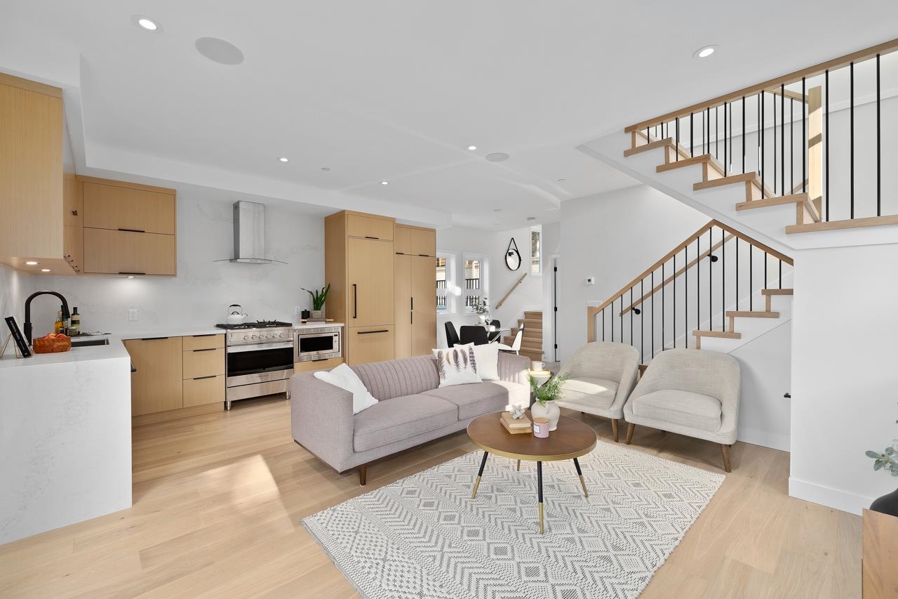 22 W 13th Avenue, Vancouver, BC, V5Y 1V6