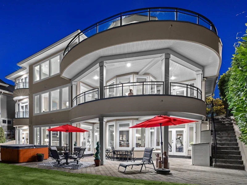 14342 Sunset Drive, Surrey BC V4B 2V5