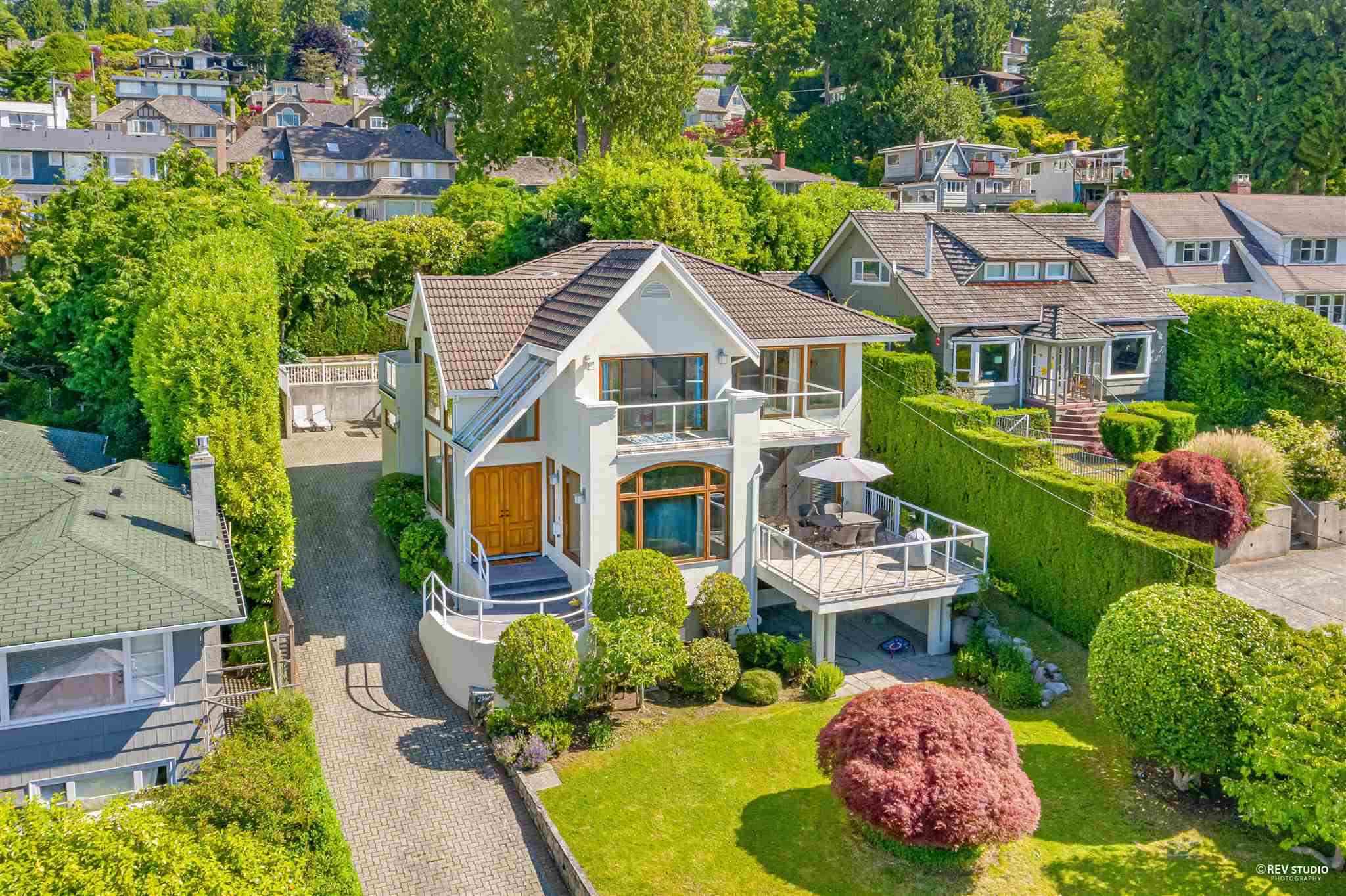 2367 Nelson Avenue, West Vancouver, BC, V7V 2R1