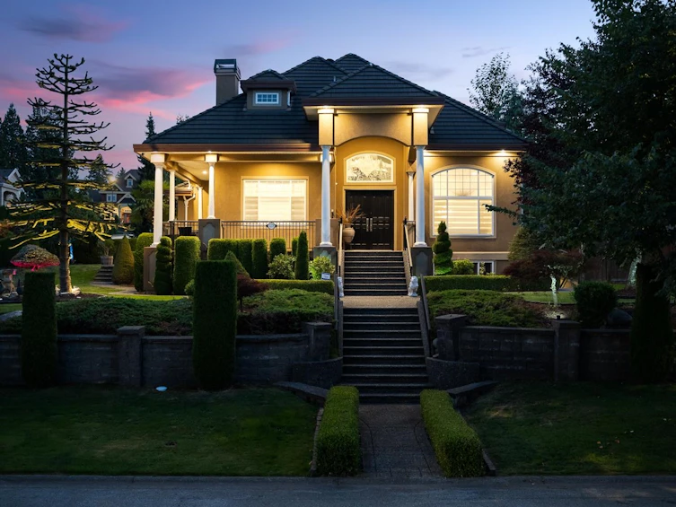 11275 163 Street, Surrey, BC, V4N 4P8