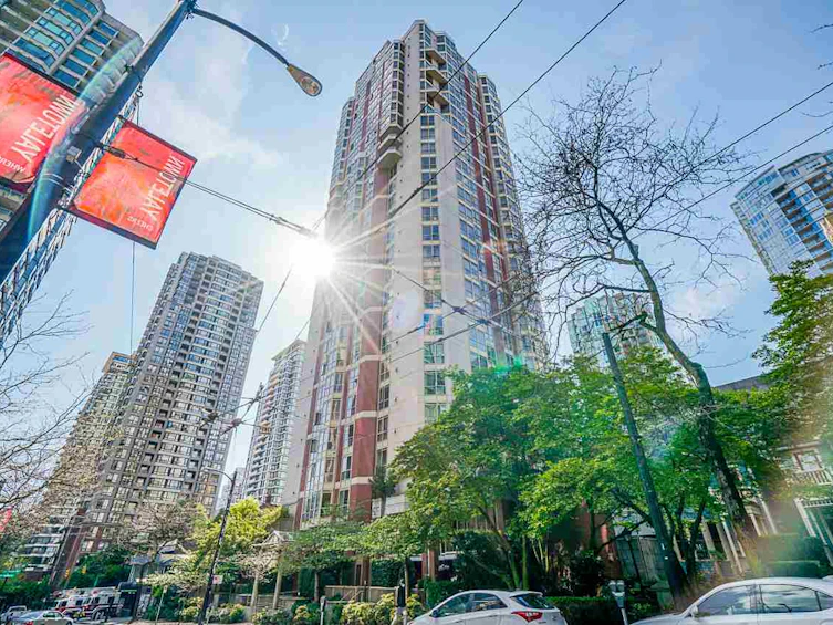 2205-867 Hamilton Street, Vancouver, BC, V6B 6B7