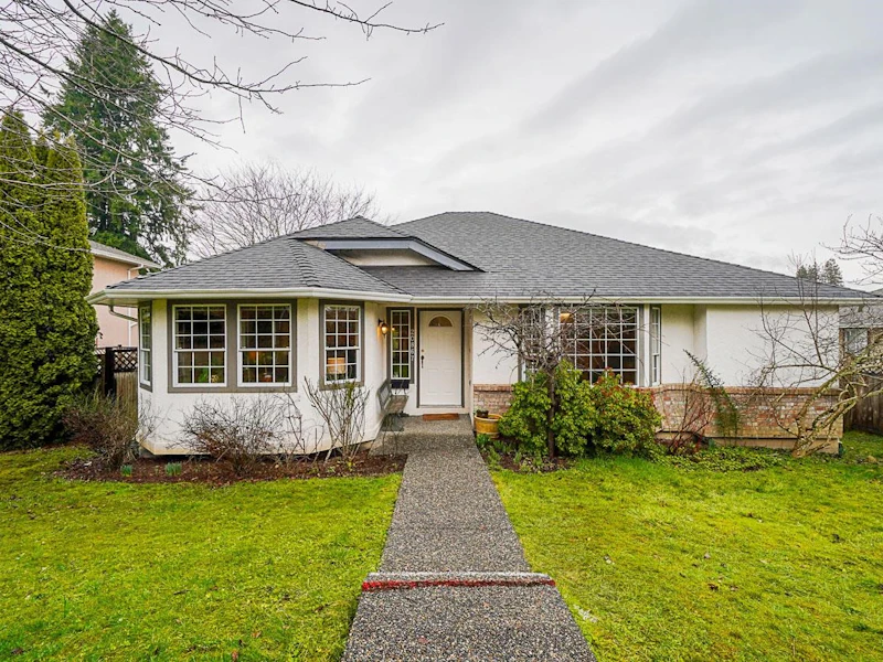 20867 48th Avenue, Langley BC V3A 3M3